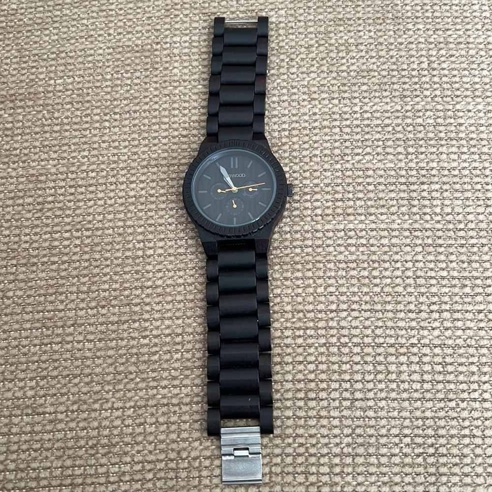 Men’s wood watch